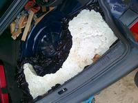 Passat b4 sedan- styropianowe wypełnienie pod podłogą bagażnika - czym zastąpić?