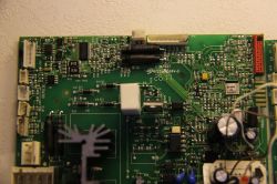 Philips EP5360/10 – lokalizacja i przekładanie mikrokontrolera (i pamięci) z płyty E187447