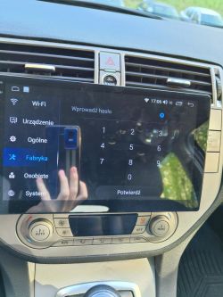 Jak ominąć hasło i uruchomić recovery w radiu 2din Android w Ford Kuga?