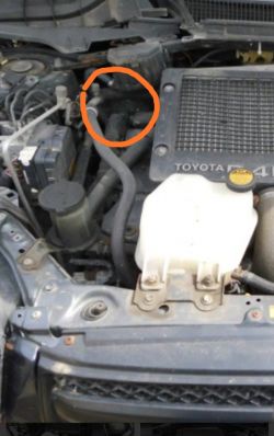 Toyota RAV4 2.0 D4D - Bład 04000