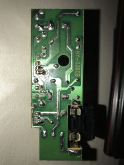 Dimmer HY-3360B - Ciągłe świecenie źródeł światła i brak reakcji na regulację potencjometrami