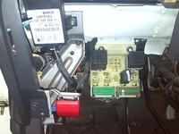 Volvo V40 1.8 - Gdzie znajduje się moduł centralnego zamka.