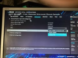Zrzut ekranu z ustawień BIOS UEFI Advanced Mode.