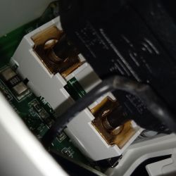 Gniazdo smart home noname - przykład uszkodzenia