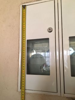 Wymiana szafki licznikowej przy montażu licznika trójfazowego - kwestia wymiarów