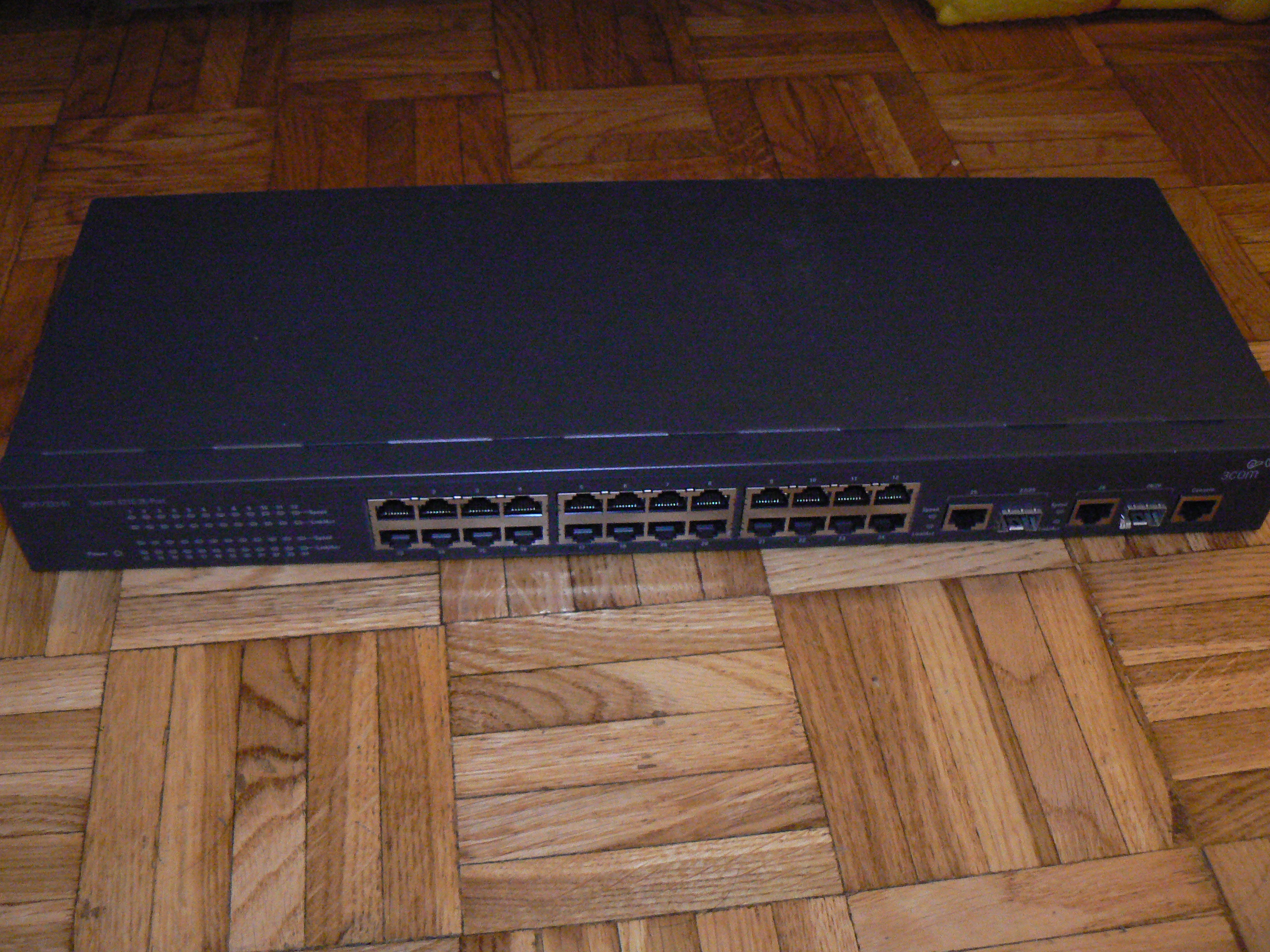 Sprzedam Switch 4210 Oraz Juniper Ssg5 Elektroda pl