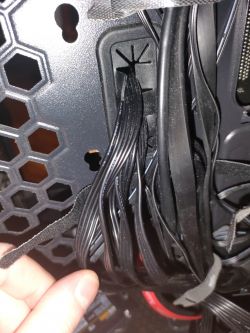 Dysk SATA 2,5 SSD - nie mogę połączyć z zasilaczem
