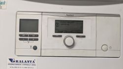 Panel sterujący kotła Vaillant z komunikatem o uszkodzonym czujniku temperatury zewnętrznej