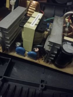 Prostownik Black Decker 10 - Nie pracuje wentylator nie ładuje