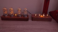 NiXie PleXi LED Clock w stylu retro NiXie PleXi LED Clock w stylu retro