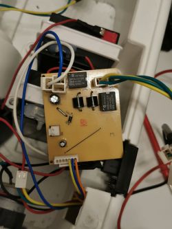 Auto dla dzieci na akumulator 12 V - jak ustawić na stałe 3. bieg?