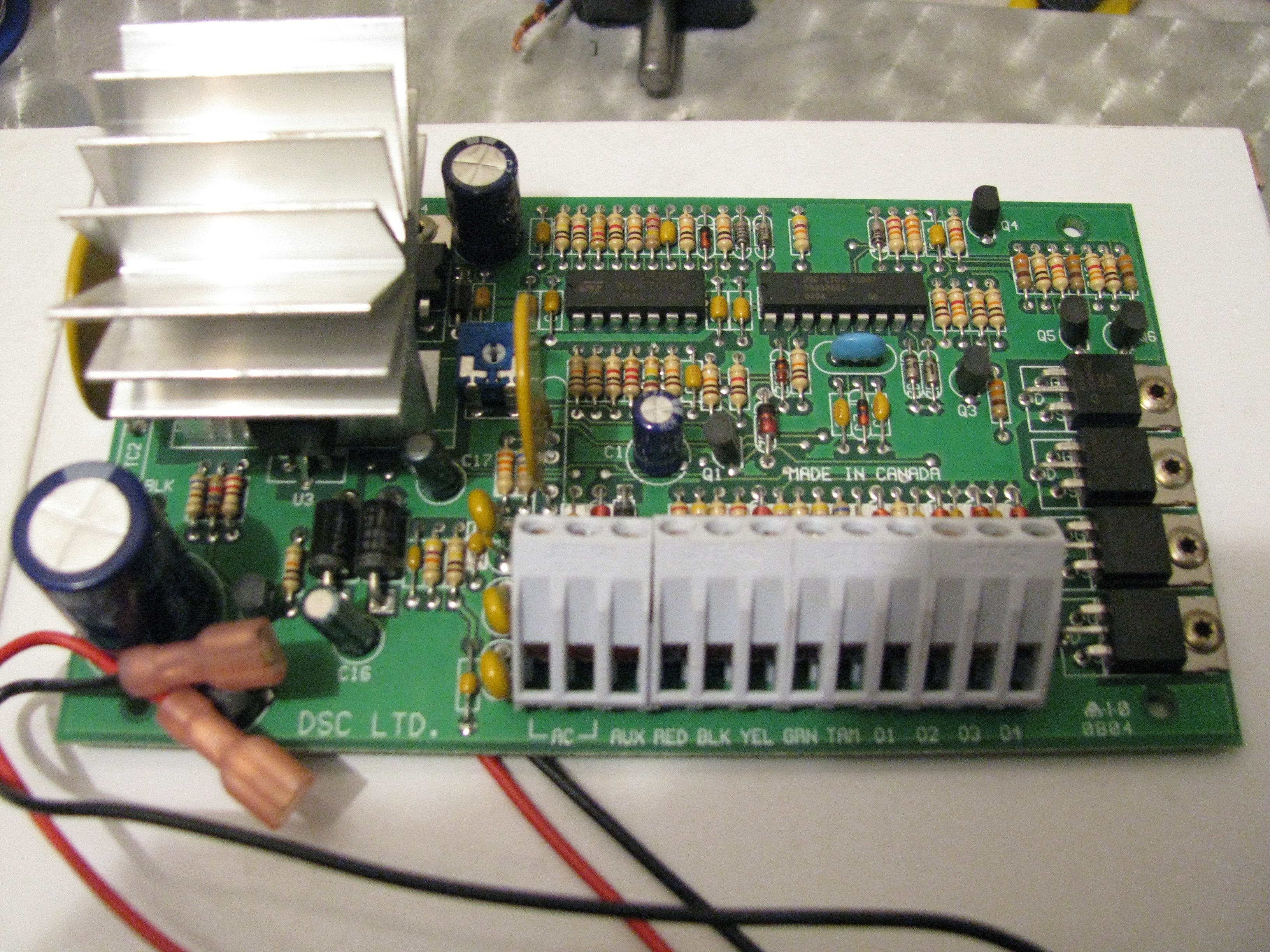 [Sprzedam] PC5204 moduł zasilacza i 4 wyjść programowalnych DSC