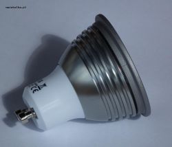 Oczka "Niviss" 4W LED MR16/GU10 3000/4000/5000/5700K 90+ CRI Oczka "Niviss" 4W LED MR16/GU10 3000/4000/5000/5700K 90+ CRI