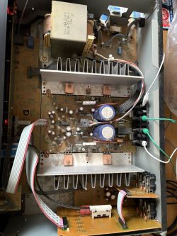 Marantz PM44SE po zakupie jako niesprawny – od czego zacząć naprawę? Pomiary wzmacniacza.
