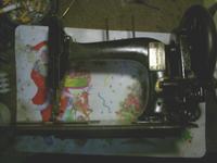 Identyfikacja modelu i producenta maszyny do szycia ze zdjęć