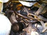 Audi A4 B5 - Płynu z chłodnicy ubywa, leci na ziemie, sporo