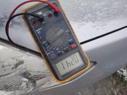 Odczytanie daty produkcji akumulatora - 12,8v, ledwo kręci po całonocnym ładowaniu