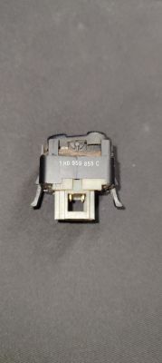 VW Golf 3 1.6 1996 - Potrzebny opis pinów przełącznika szyb