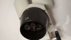Biolux - niewielki, stereoskopowy mikroskop dla elektronika Biolux - niewielki, stereoskopowy mikroskop dla elektronika