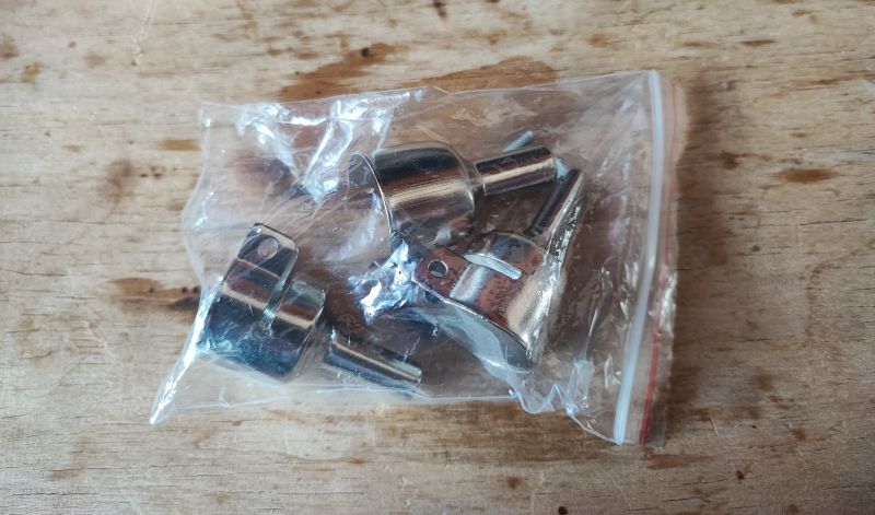 Hot Air 858 Nozzle Set in Plastic Bag Set of three metal hot air nozzles in a plastic bag.