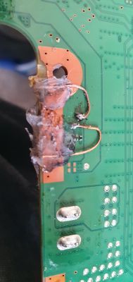 Naprawa PS4 Pro - Uszkodzona ścieżka przy gnieździe zasilania