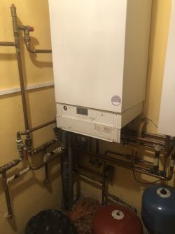 Ustawienia pieca gazowego Viessman Vitodens 200 WB2A i podgrzewacza Ecocell 60