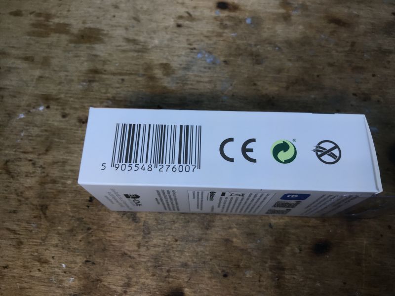 WS-04H1 Packaging with Barcode WS-04H1 product packaging with a barcode and CE symbols on a white background.