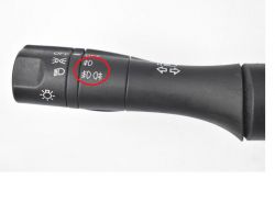 Nissan Note E12 - Jak uaktywnić przednie światła przeciwmgłowe?