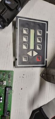 Schemat falownika Wood's WFC4001-0C: Włączanie, wyłączanie, diody, wyświetlacz