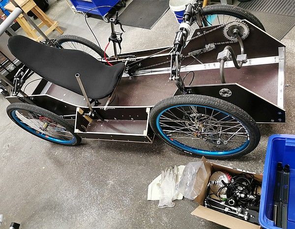 DIY Samochody elektryczne ze sklejki - czy nowy trend w motoryzacji