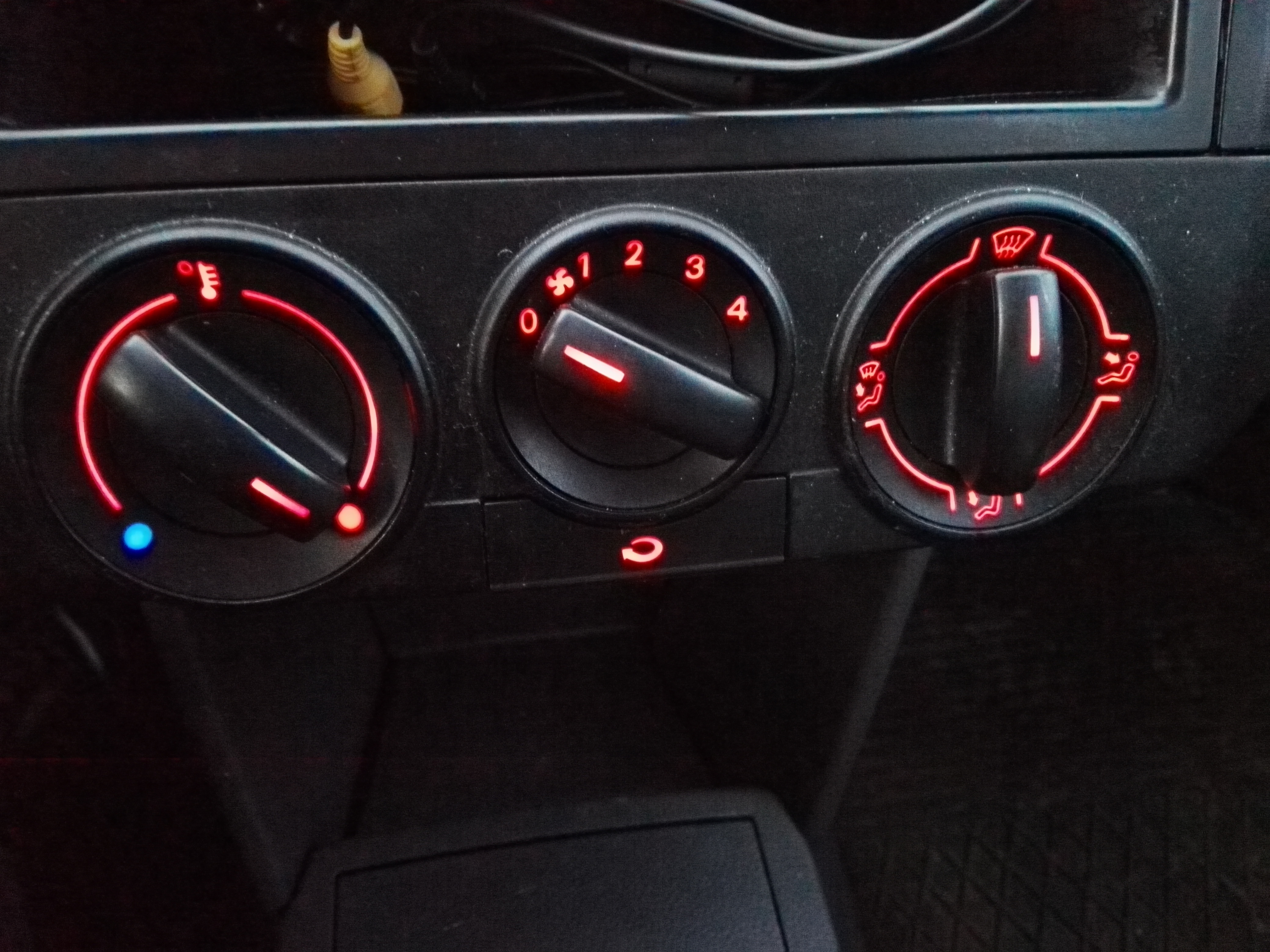 Volkswagen Polo IV 9n oświetlenie przycisku zmiany obiegu