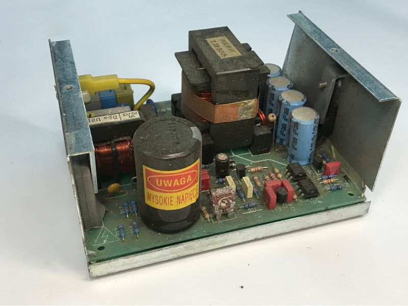 The inside of the Polish retro power supply Polwat PWS-100 RM 24V/4A - has it survived the years of 