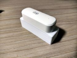 WiFi Thermometer with 3D Base WiFi thermometer on a 3D-printed base