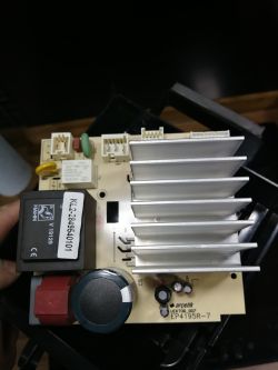 Suszarka Beko WDX8543130B - PCB martwe bez zasilania