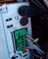 Volvo v70 II - Jak podłączyć zmieniarkę i napęd DVD Navi do radia -jedno gniazdo