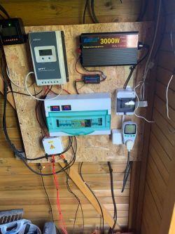 My OFF-GRID 880W installation in a single-family house - independent of the ener My OFF-GRID 880W installation in a single-family house - independent of the ener