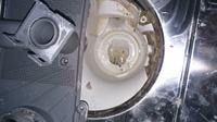 Bosch SRS46a12/18 - W zmywarce stoi woda - jak dostać się do filtra? Bosch SRS46a12/18 - W zmywarce stoi woda - jak dostać się do filtra?