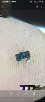 Element SMD o numerze E391 i 00T4K0C-identyfikacja.