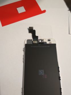 Jak wymienić wyświetlacz w iPhone SE? Jak wymienić wyświetlacz w iPhone SE?