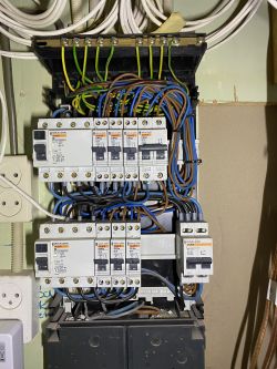 Czy to instalacja jednofazowa czy trójfazowa?