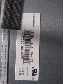 Toshiba 24W1334G - Czy potrzebne są dodatkowe pliki do aktualizacji przez USB?