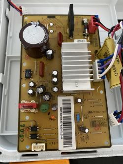 Samsung RS7768FHCBC nie działa - brak napięcia na zasilaczu 5V/12V