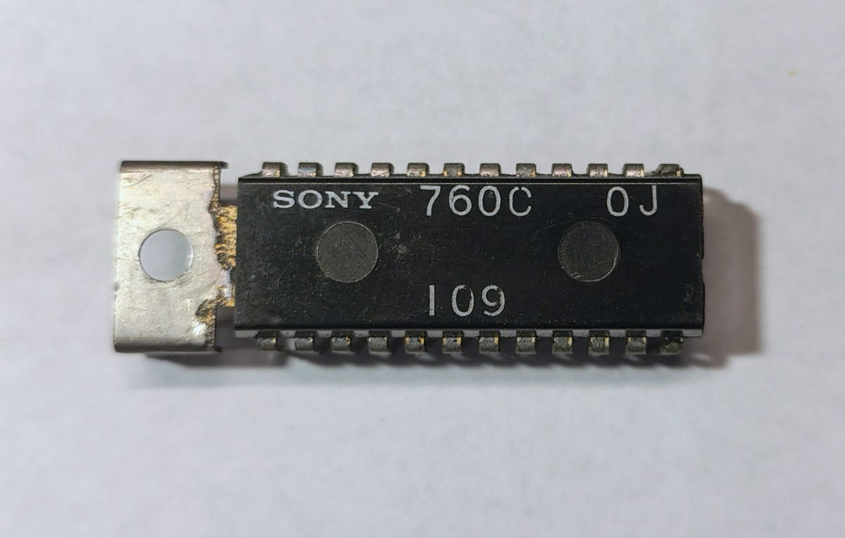Sony 760C - identyfikacja scalaka, co to za układ?