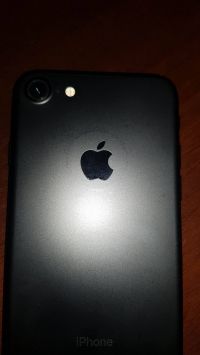 How to Clean Greasy Stains on Aluminum Backs of iPhone 7 - Restore Best Condition for Sale How to Clean Greasy Stains on Aluminum Backs of iPhone 7 - Restore Best Condition for Sale