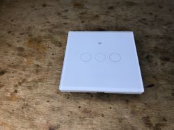 [ESP8266] Potrójny włącznik z WiFi i RF433 z eBay - Tasmota, szablon, piny