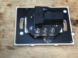 Zasilany bateryjnie "Smart" włącznik światła? Tapo S220 2 Gang 1 Way TP-Link