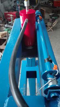Prasa hydrauliczna 30 T z przesuwnym tłokiem Prasa hydrauliczna 30 T z przesuwnym tłokiem