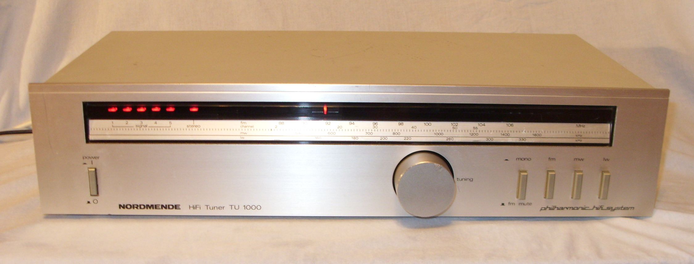 [Sprzedam] Nordmende TU 1000 tuner stereo radio analogowe
