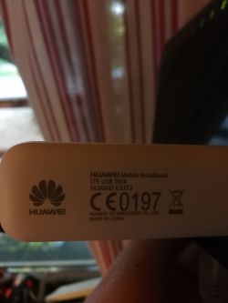Jaką antenę zewnętrzną wybrać do wzmacniania sygnału T-Mobile na wsi?