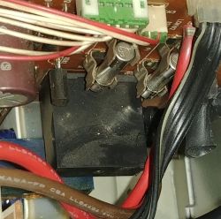 Harman Kardon 680 - brak dźwięku mimo działania diod i pilota, co robić?